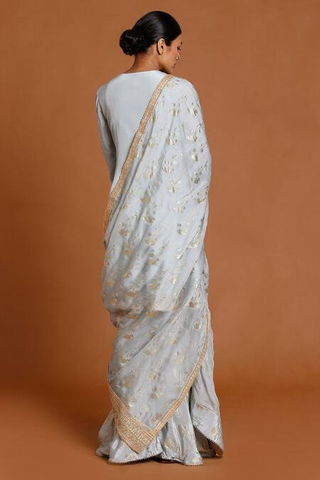 Shop Masaba Grey Organza, Crepe V Neck Embroidered Angarkha Kurta Set at Aza Fashions Shop_Masaba_Grey Organza, Crepe V Neck Embroidered Angarkha Kurta Set_at_Aza_Fashions