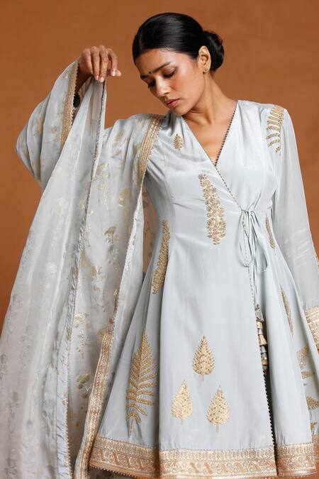 Shop Masaba Grey Organza, Crepe V Neck Embroidered Angarkha Kurta Set Online at Aza Fashions Shop_Masaba_Grey Organza, Crepe V Neck Embroidered Angarkha Kurta Set_Online_at_Aza_Fashions