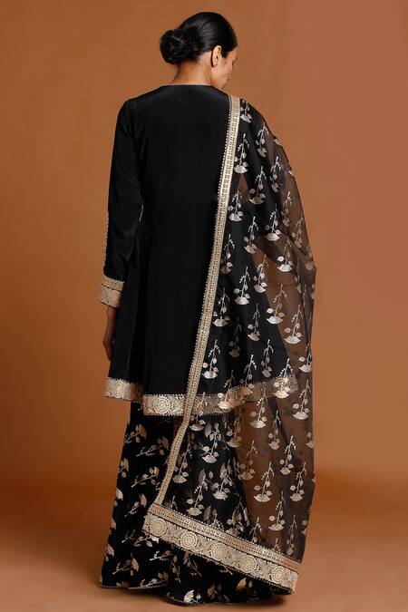 Shop_Masaba_Black Crepe Embroidery V Neck Angarkha Kurta Set _at_Aza_Fashions