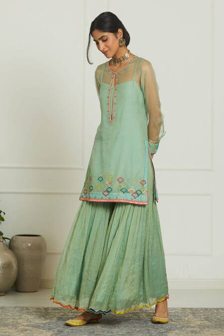 Buy Rajiramniq Green Organza, Tissue Chanderi Kurta Round Slip Square Embroidered Set Online at Aza Fashions Buy_Rajiramniq_Green Organza, Tissue Chanderi Kurta Round Slip Square Embroidered Set _Online_at_Aza_Fashions