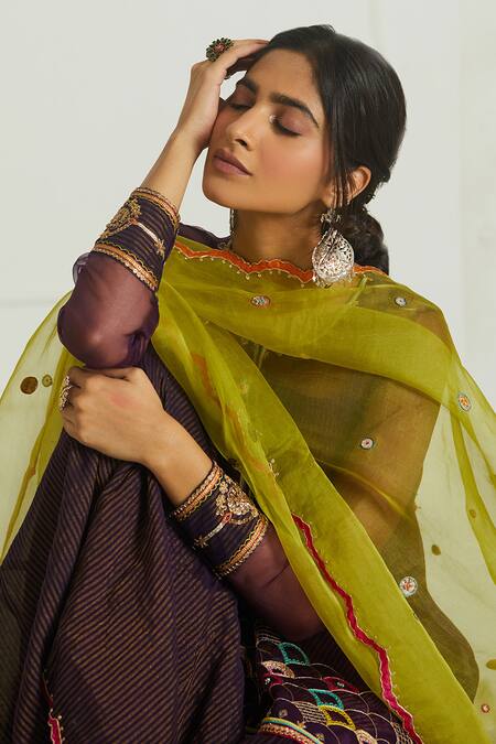 Buy Rajiramniq Purple Organza Embroidery Kurta Round Slip Square Set Online at Aza Fashions Buy_Rajiramniq_Purple Organza Embroidery Kurta Round Slip Square Set _Online_at_Aza_Fashions