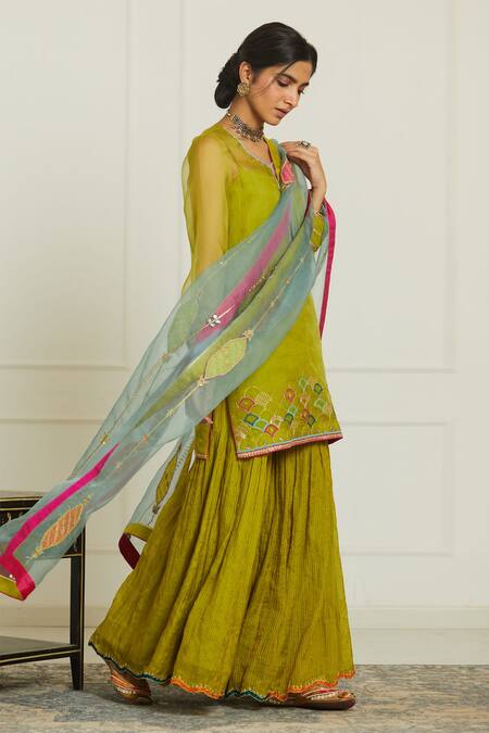 Rajiramniq Green Organza Embroidery Kurta Round Slip Square Set Online at Aza Fashions Rajiramniq_Green Organza Embroidery Kurta Round Slip Square Set _Online_at_Aza_Fashions