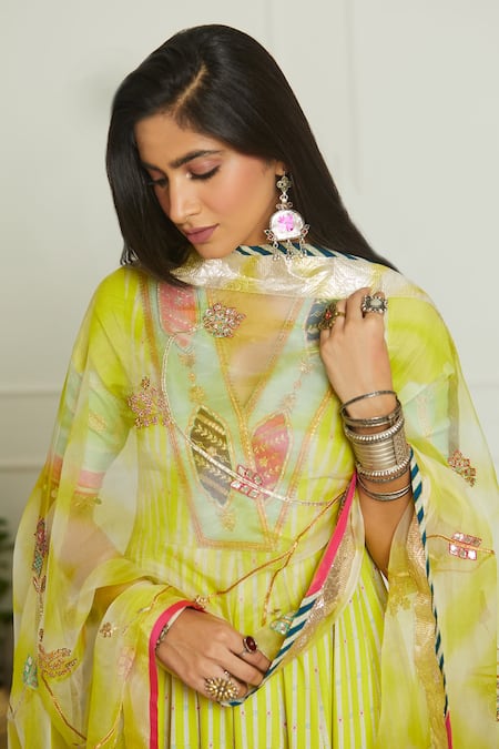 Shop Rajiramniq Green Organza, Crepe V Neck Embroidered Anarkali With Dupatta Online at Aza Fashions Shop_Rajiramniq_Green Organza, Crepe V Neck Embroidered Anarkali With Dupatta _Online_at_Aza_Fashions