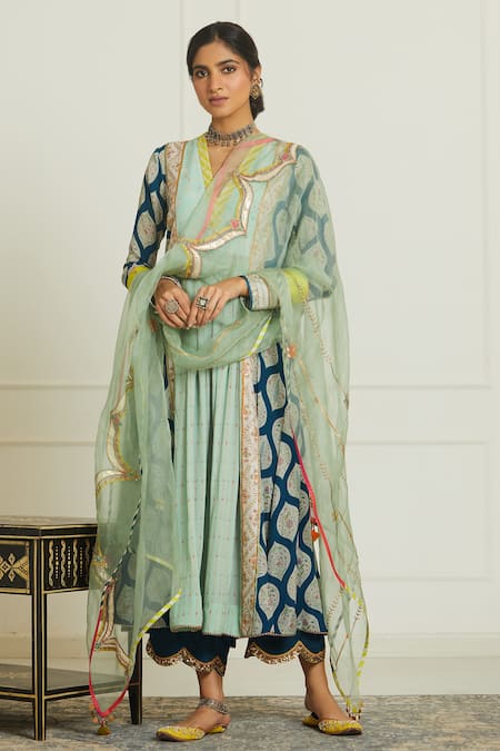 Rajiramniq Blue Organza, Crepe, Modal Satin V Neck Embroidered Panelled Kurta Set  