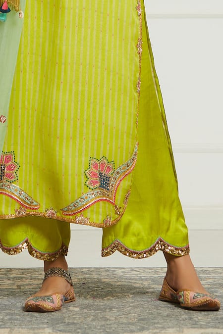 Rajiramniq Yellow Organza, Modal Satin Scoop Neck Embroidered Kurta Set at Aza Fashions Rajiramniq_Yellow Organza, Modal Satin Scoop Neck Embroidered Kurta Set _at_Aza_Fashions