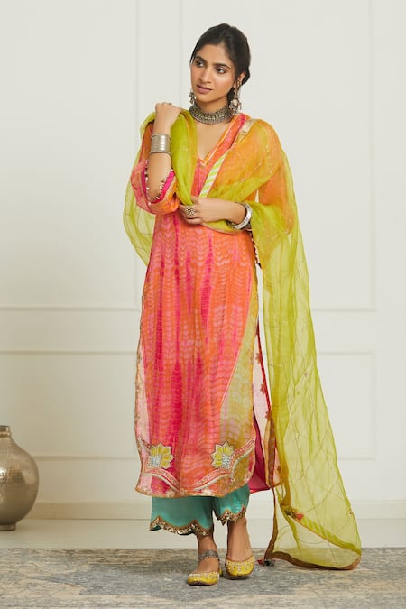 Rajiramniq Embroidered Kurta Set 