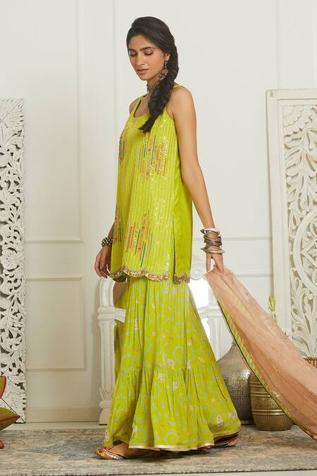 Buy Rajiramniq Green Silk Embroidery Scoop Neck Sequin Kurta Set Online at Aza Fashions Buy_Rajiramniq_Green Silk Embroidery Scoop Neck Sequin Kurta Set _Online_at_Aza_Fashions