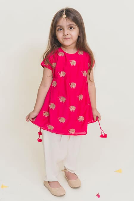 MR Brat Embroidered Kurta & Dhoti Pant Set 