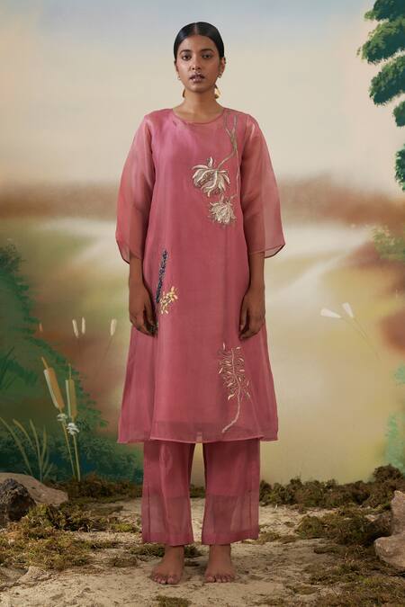 Febo6 Pink Silk Organza Floral, Zari Round Embroidered Kurta Set Online at Aza Fashions Febo6_Pink Silk Organza Floral, Zari Round Embroidered Kurta Set _Online_at_Aza_Fashions