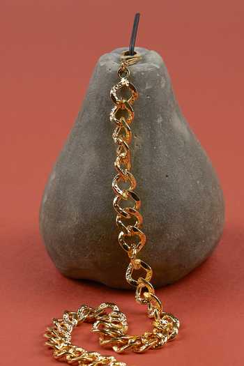 Shop The Slow Studio Gold Plated Hammered Texture Chain Link Bracelet at Aza Fashions Shop_The Slow Studio_Gold Plated Hammered Texture Chain Link Bracelet _at_Aza_Fashions
