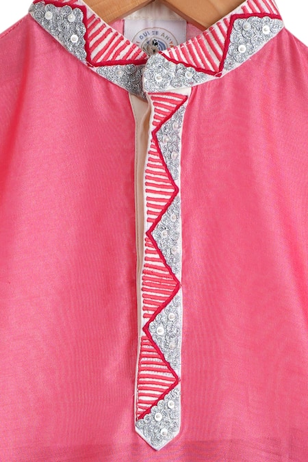 MI Dulce AN'YA Fuchsia Cotton, Silk, Chanderi Zari, Embroidery Mandarin Collar Kurta And Pant Set Online at Aza Fashions MI Dulce AN'YA_Fuchsia Cotton, Silk, Chanderi Zari, Embroidery Mandarin Collar Kurta And Pant Set _Online_at_Aza_Fashions