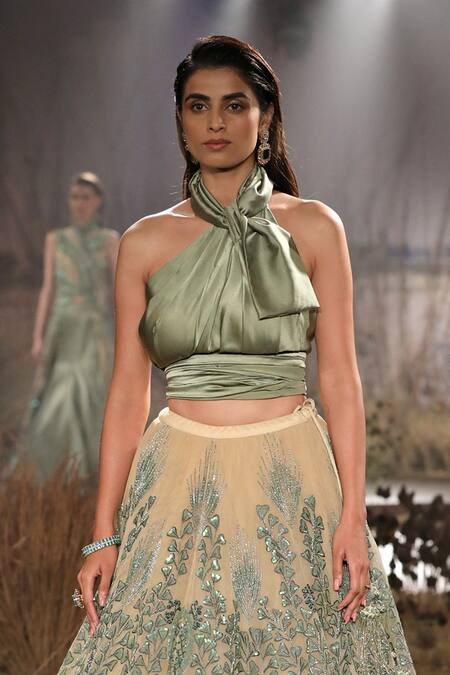 Shop Reynu Taandon Green Net Embroidered Lehenga Set Online at Aza Fashions Shop_Reynu Taandon_Green Net Embroidered Lehenga Set _Online_at_Aza_Fashions