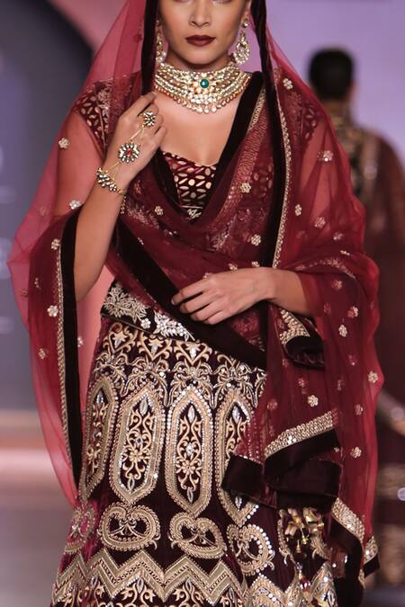 Reynu Taandon_Maroon Embroidered Bridal Lehenga Set _Online_at_Aza_Fashions