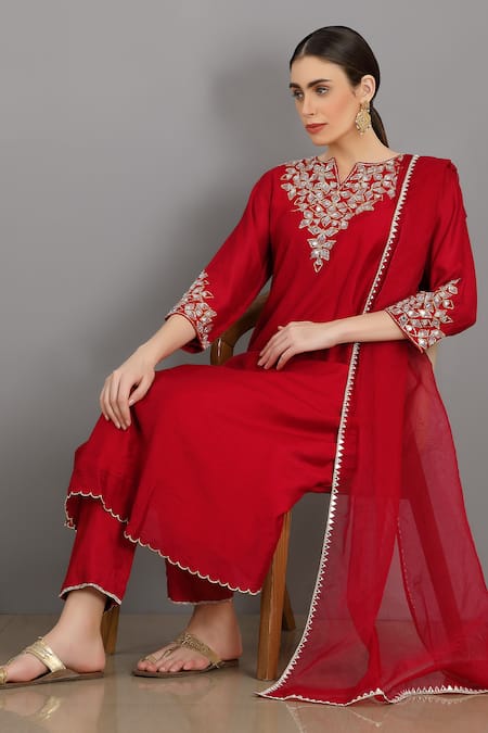 Buy_Asaga_Red Kurta Chanderi Silk Round Set _Online_at_Aza_Fashions