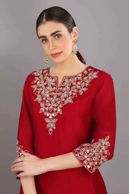 Asaga_Red Kurta Chanderi Silk Round Set _at_Aza_Fashions