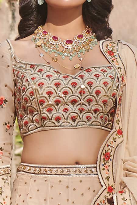 Top 209+ Latest & Trendy Blouse Designs | WeddingBazaar