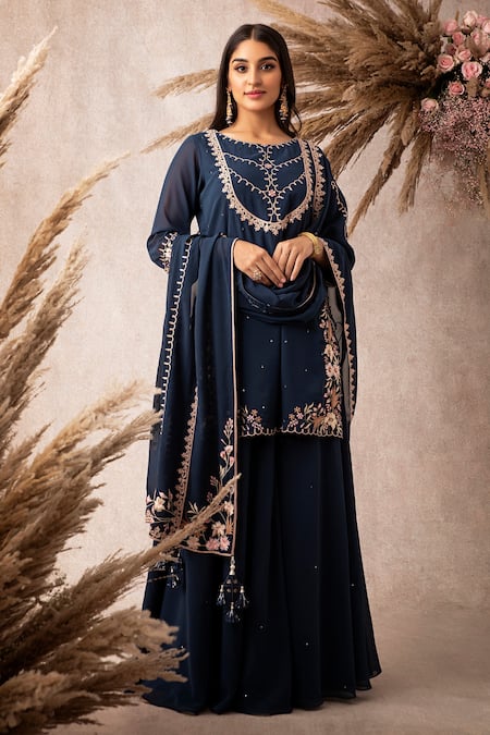 Ajiesh Oberoi Embroidered Kurta Gharara Set 