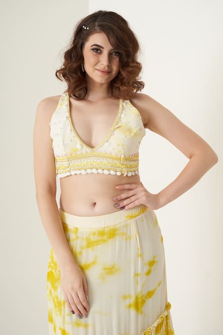 Merge Design_Yellow Pearl, Shell Leaf Neck Tie Dye Pre-draped Saree With Blouse _at_Aza_Fashions