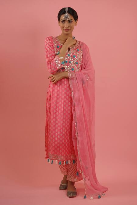 Tuli_Pink Gota Embroidered Kurta Set_Online_at_Aza_Fashions