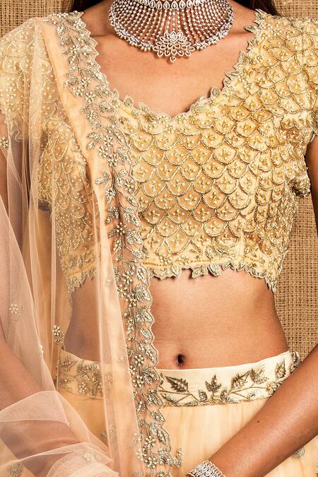 Shloka Sudhakar Peach Organza, Net Scoop Neck Embroidered Lehenga Set at Aza Fashions Shloka Sudhakar_Peach Organza, Net Scoop Neck Embroidered Lehenga Set _at_Aza_Fashions