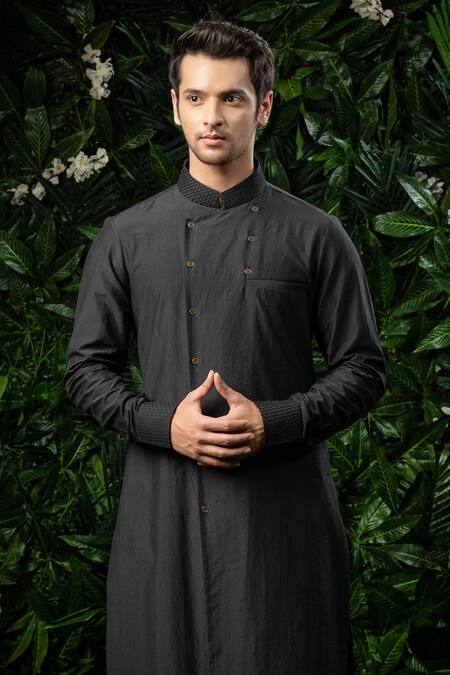 Buy_Mirroir_Black Cotton Silk, Poly Blend, Suiting Asymmetric Bundi And Kurta Set _Online_at_Aza_Fashions