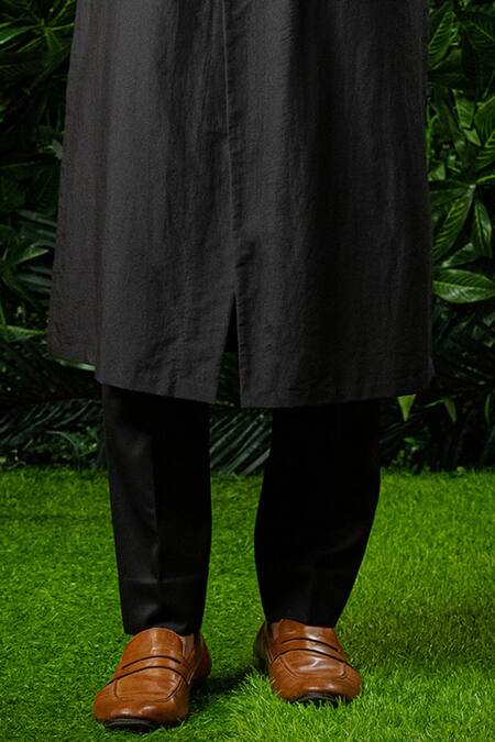 Shop_Mirroir_Black Cotton Silk, Poly Blend, Suiting Asymmetric Bundi And Kurta Set _Online_at_Aza_Fashions