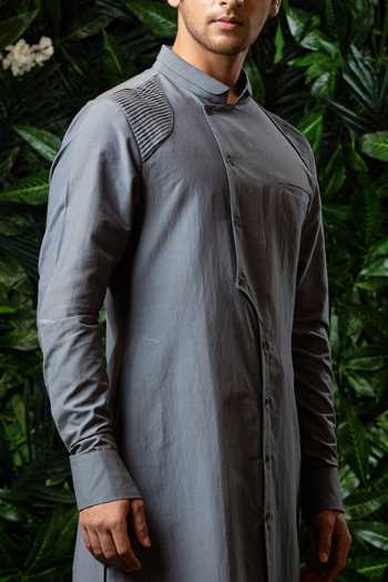 Mirroir_Grey Cotton Silk Kurta _Online_at_Aza_Fashions