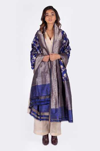 Buy Mimamsaa Purple Handwoven Pure Silk Dupatta at Aza Fashions Buy_Mimamsaa_Purple Handwoven Pure Silk Dupatta_at_Aza_Fashions