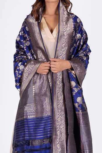 Shop Mimamsaa Purple Handwoven Pure Silk Dupatta Online at Aza Fashions Shop_Mimamsaa_Purple Handwoven Pure Silk Dupatta_Online_at_Aza_Fashions