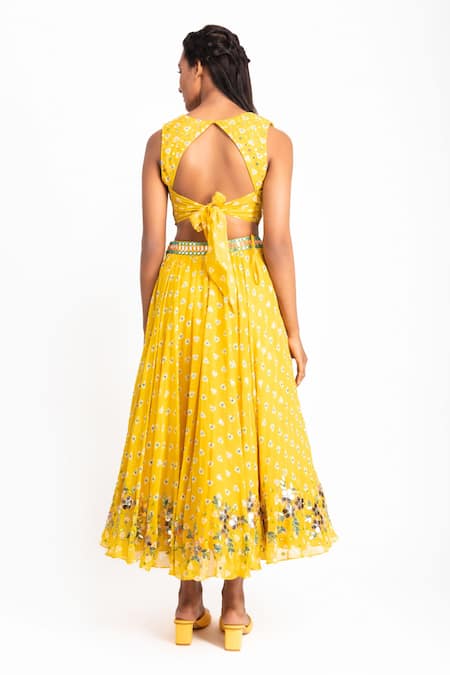 Shop Prevasu Yellow Georgette Logo, Sequin And Mirror Work Plunge V Printed Lehenga With Blouse at Aza Fashions Shop_Prevasu_Yellow Georgette Logo, Sequin And Mirror Work Plunge V Printed Lehenga With Blouse _at_Aza_Fashions