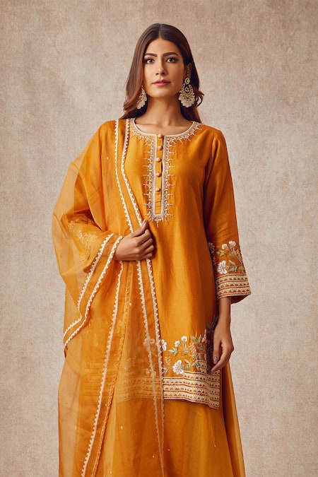 Ajiesh Oberoi Chanderi Kurta Gharara Set 