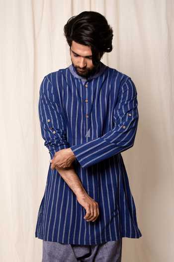 Buy Soul Space By Vandana Lohia Blue 100% Cotton Striped Kurta at Aza Fashions Buy_Soul Space By Vandana Lohia_Blue 100% Cotton Striped Kurta _at_Aza_Fashions