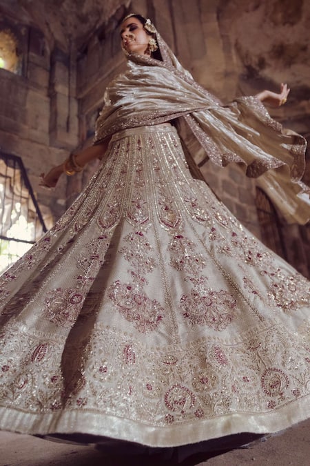 Blush Pink & Silver Embroidered Lehenga Set Design by Dolly J at Pernia's  Pop Up Shop 2024