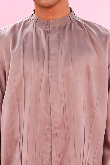 Shop Antar Agni Grey Cotton Silk Pintuck Kurta Online at Aza Fashions Shop_Antar Agni_Grey Cotton Silk Pintuck Kurta _Online_at_Aza_Fashions