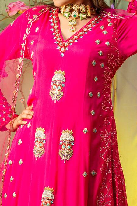 Miku Kumar_Pink Georgette And Net V Neck Embroidered Kurta & Palazzo Pant Set _at_Aza_Fashions