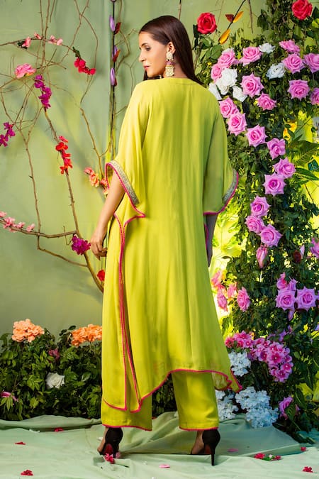 Shop Miku Kumar Green Georgette Round Embroidered Kurta And Palazzo Pant Set at Aza Fashions Shop_Miku Kumar_Green Georgette Round Embroidered Kurta And Palazzo Pant Set _at_Aza_Fashions