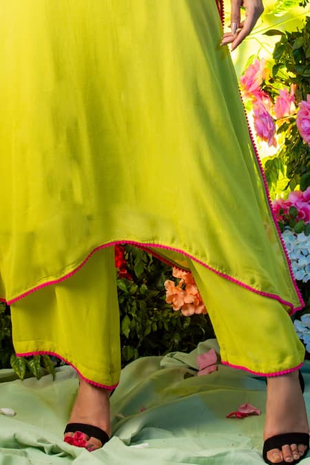 Shop Miku Kumar Green Georgette Round Embroidered Kurta And Palazzo Pant Set Online at Aza Fashions Shop_Miku Kumar_Green Georgette Round Embroidered Kurta And Palazzo Pant Set _Online_at_Aza_Fashions