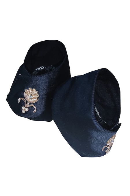 Maaikid Floral Zari Embroidered Overlap Booties 