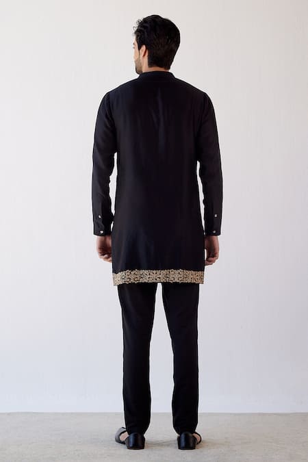 Devnaagri Dori Embrioidered Kurta Set 