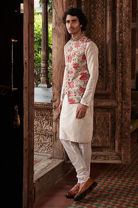 Kalista Vivaan Chintz Print Bundi & Kurta Set 