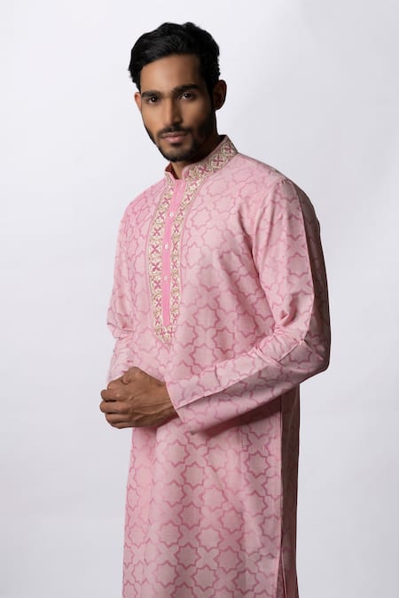 Krishna Mehta Pink Viscose Cotton Geometric, Zardozi Print Kurta Set Online at Aza Fashions Krishna Mehta_Pink Viscose Cotton Geometric, Zardozi Print Kurta Set _Online_at_Aza_Fashions