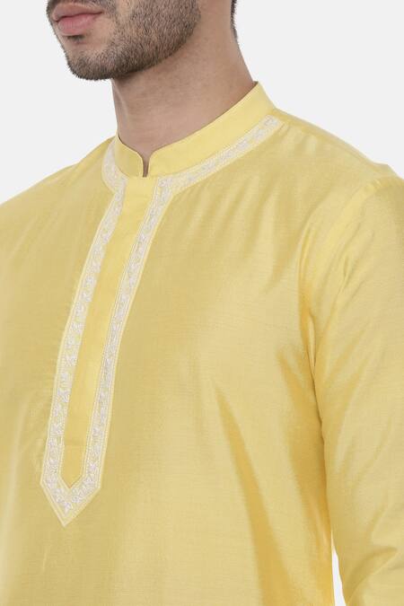 Mayank Modi - Men_Yellow Linen Silk Floral Kurta Set _at_Aza_Fashions