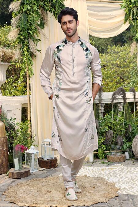 Shop Mahima Mahajan Green Modal Satin, Glace Cotton Embellished Kurta And Pant Set at Aza Fashions Shop_Mahima Mahajan_Green Modal Satin, Glace Cotton Embellished Kurta And Pant Set_at_Aza_Fashions