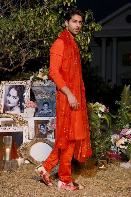 Mahima Mahajan Orange Chinnon, Glace Cotton Kurta Set With Embellished Dupatta Online at Aza Fashions Mahima Mahajan_Orange Chinnon, Glace Cotton Kurta Set With Embellished Dupatta_Online_at_Aza_Fashions