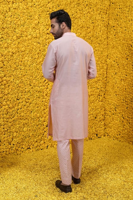 Mahima Mahajan Ahil Banarasi Chanderi Kurta Set 