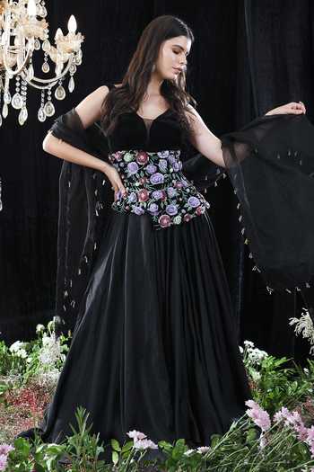 Mahima Mahajan Black Organza, Satin Organza, Velvet, Lining Steph Anarkali With Dupatta Online at Aza Fashions Mahima Mahajan_Black Organza, Satin Organza, Velvet, Lining Steph Anarkali With Dupatta _Online_at_Aza_Fashions