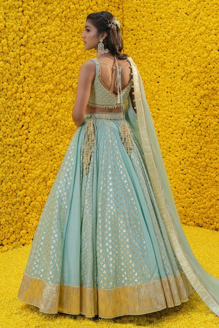 Mahima Mahajan_Blue Organza, Shantoon, Banarasi Chanderi Floral V Aashna Bridal Lehenga Set _Online_at_Aza_Fashions