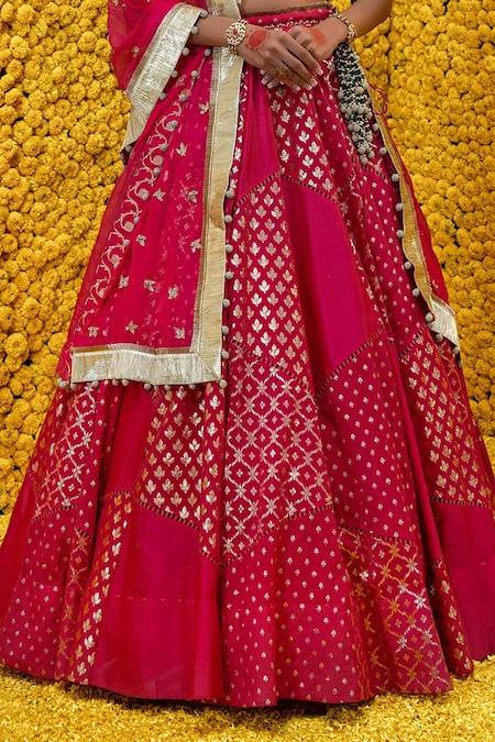 Shop_Mahima Mahajan_Pink Organza, Shantoon, Banarasi Chanderi Floral Sona Bridal Lehenga Set _Online_at_Aza_Fashions
