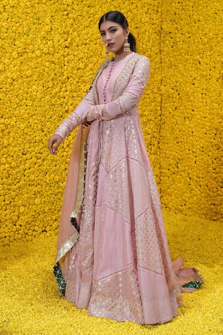 Shop Mahima Mahajan Peach Organza, Shantoon, Banarasi Chanderi Floral Abaya Jacket Lehenga Set at Aza Fashions Shop_Mahima Mahajan_Peach Organza, Shantoon, Banarasi Chanderi Floral Abaya Jacket Lehenga Set _at_Aza_Fashions