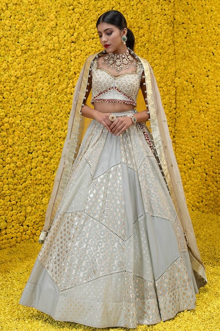 Mahima Mahajan_Green Organza, Shantoon, Banarasi Chanderi Floral Inaya Bridal Lehenga Set _Online_at_Aza_Fashions